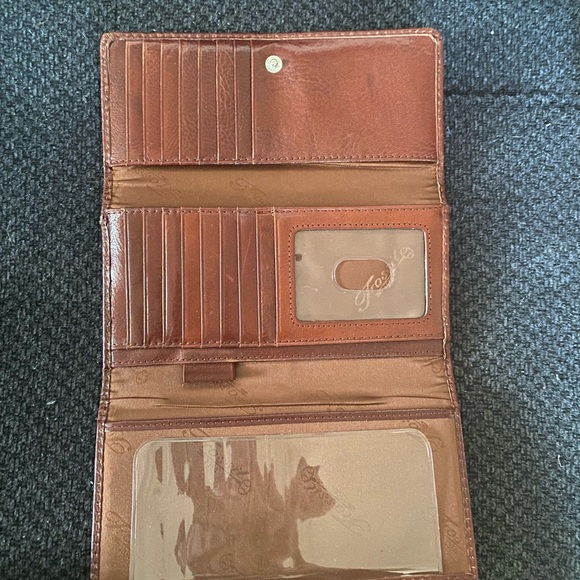 Fossil Tote with matching wallet - Picture 8 of 16